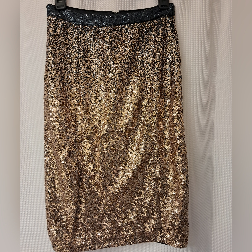 Nikibiki Black and Gold Sequin Pencil Skirt